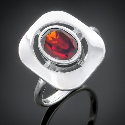 Перстень 175 гранат Rh Timofeev