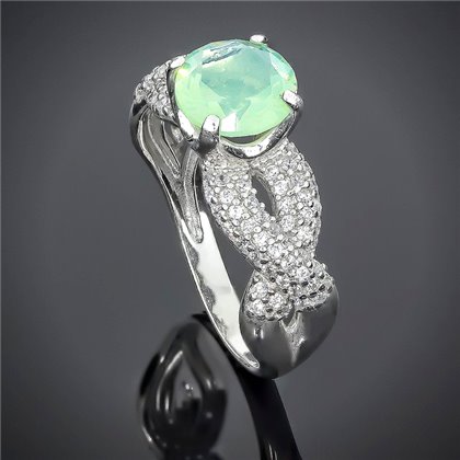Перстень 512(2) альпініт молочно салатовий Rh Timofeev