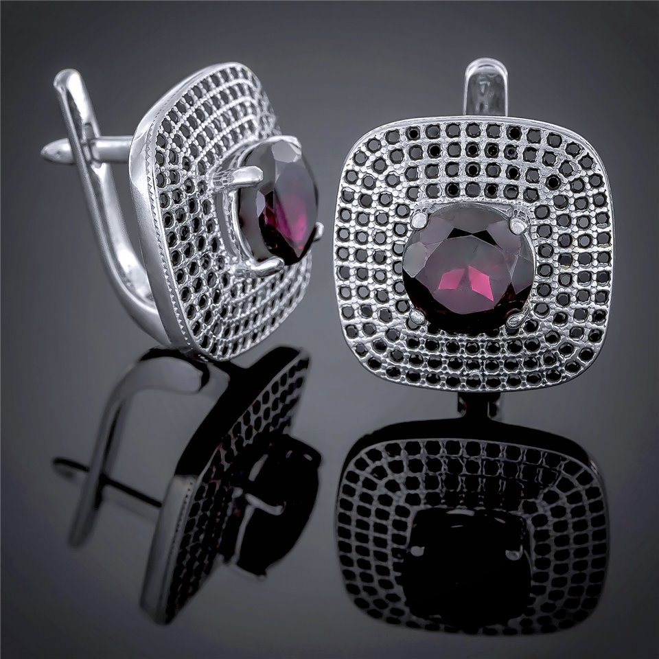 Сережки 450 альпініт червоний Rh Timofeev