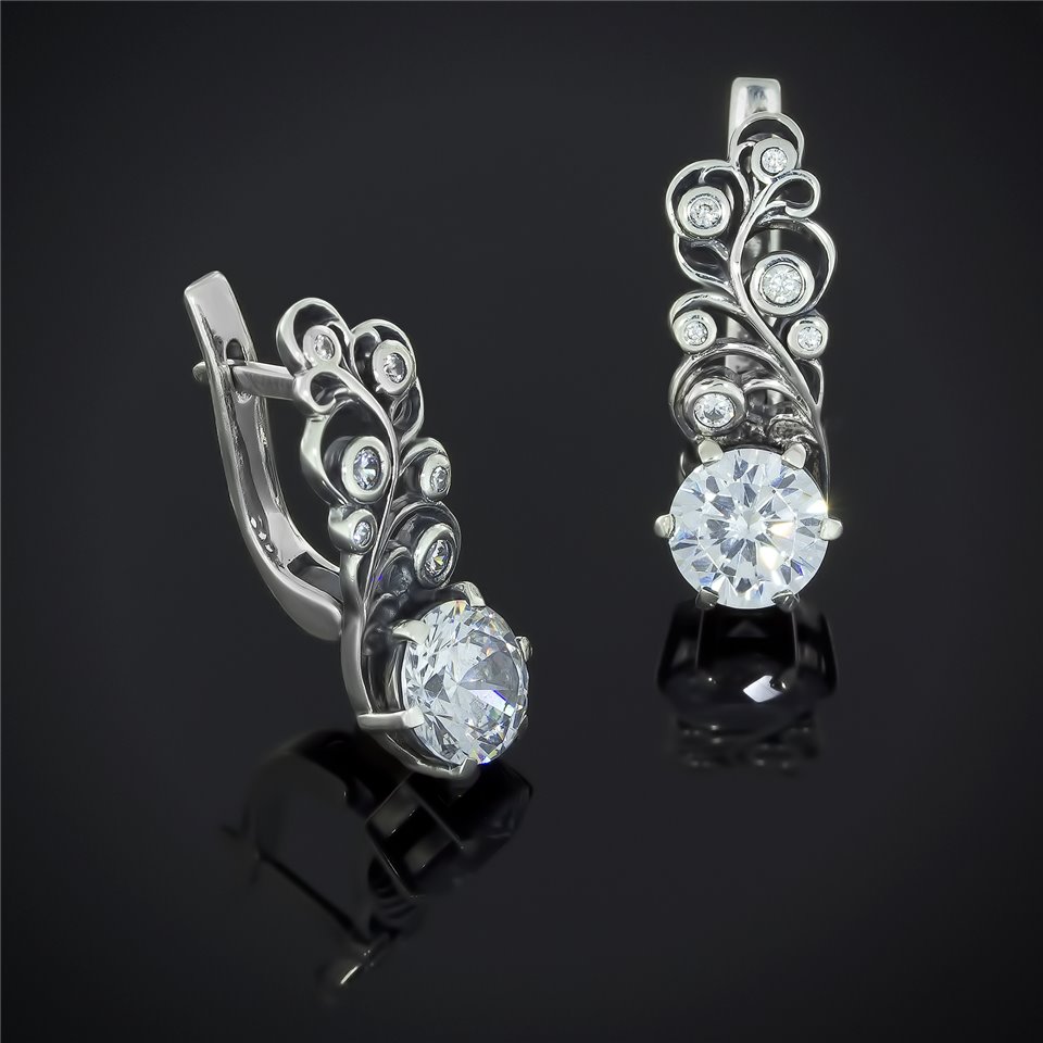 Сережки 604 альпініт молочно салатовий Rh Timofeev