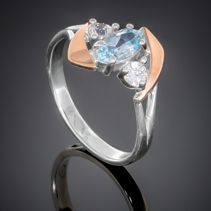 Перстень 375 топаз Rh Timofeev