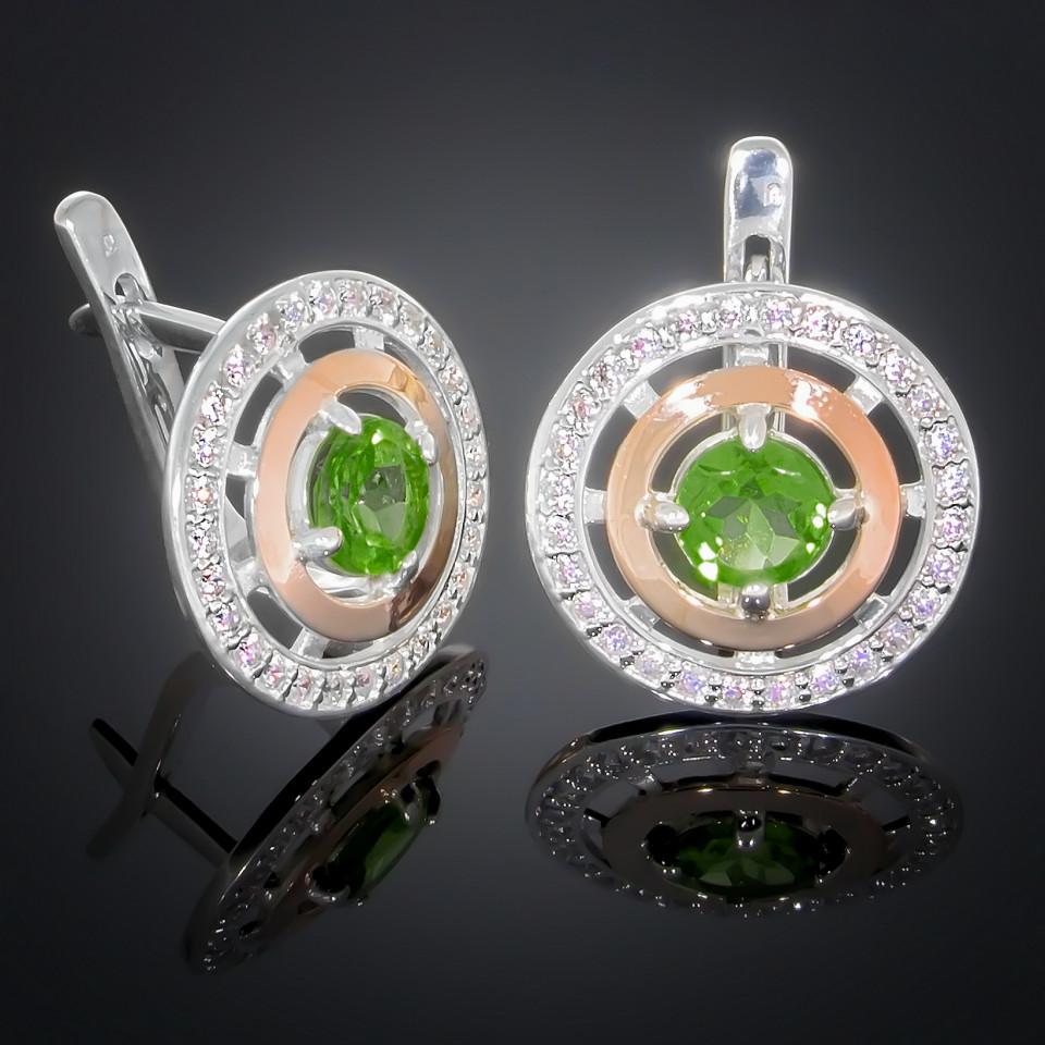 Сережки 182 альпініт зелений Rh Timofeev