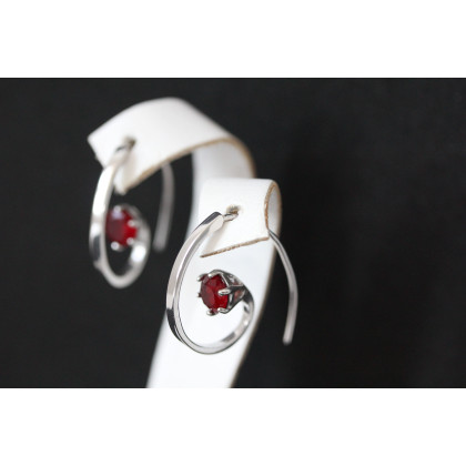 Сережки 660(2) альпініт червоний Rh Timofeev 2