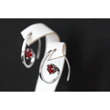 Сережки 660(2) альпініт червоний Rh Timofeev 2