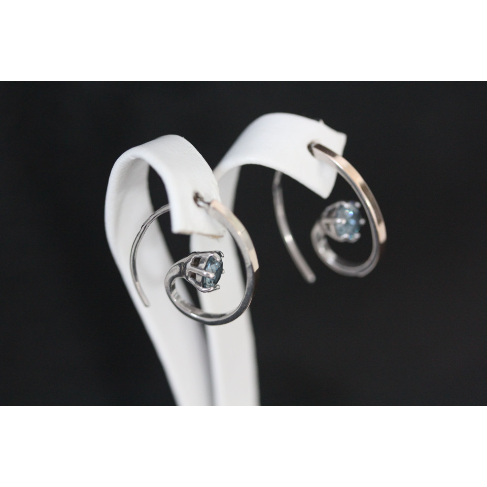 Сережки 660 альпініт монтана Rh Timofeev