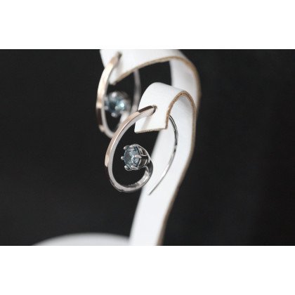 Сережки 660 альпініт монтана Rh Timofeev 2