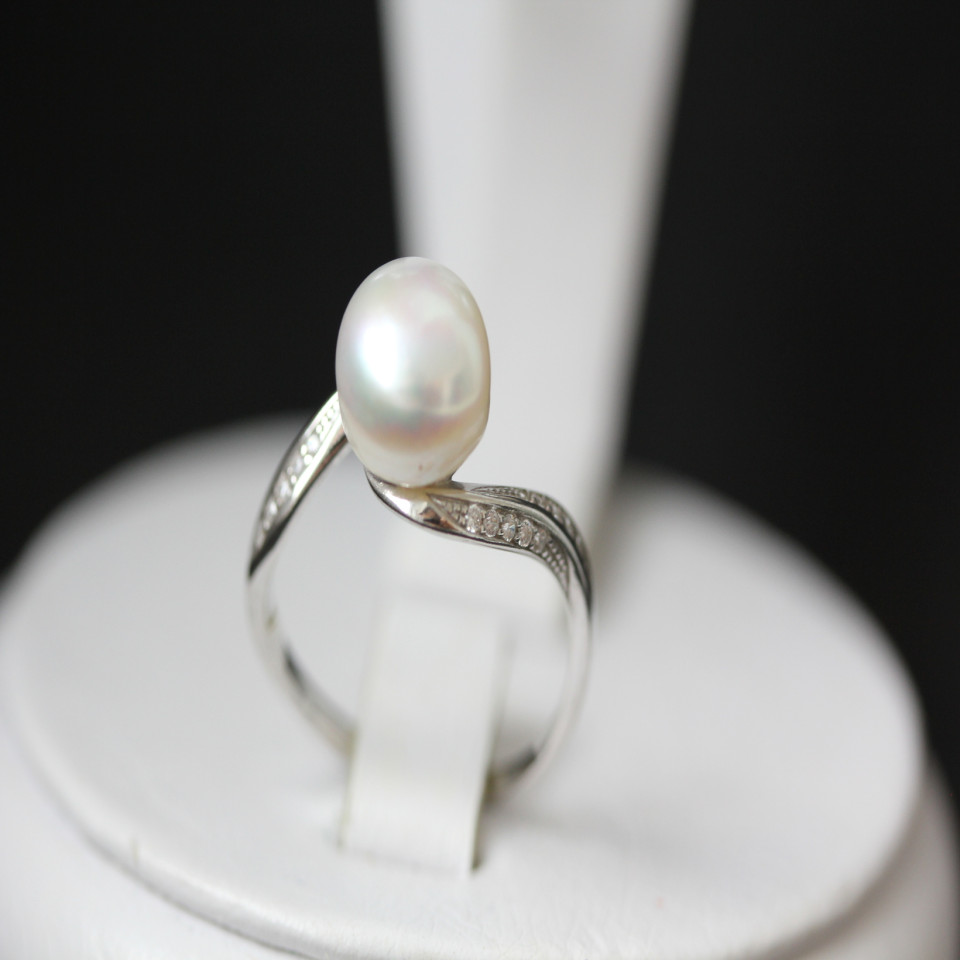 Перстень 594 перлина біла Rh Timofeev