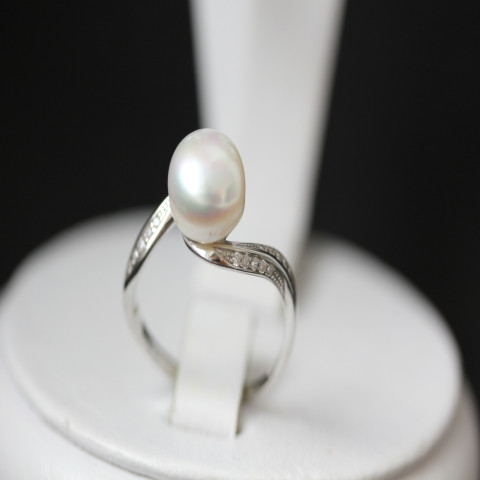 Перстень 594 перлина біла Rh Timofeev