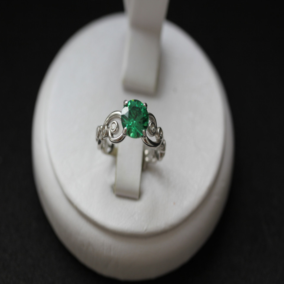 Перстень 560 цирконій зелений Rh Timofeev