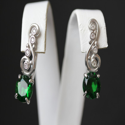 Сережки 560 альпініт зелений Rh Timofeev