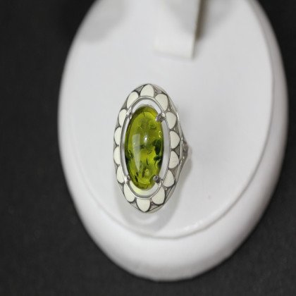 Перстень 401 янтарь зелений імітація Rh Timofeev