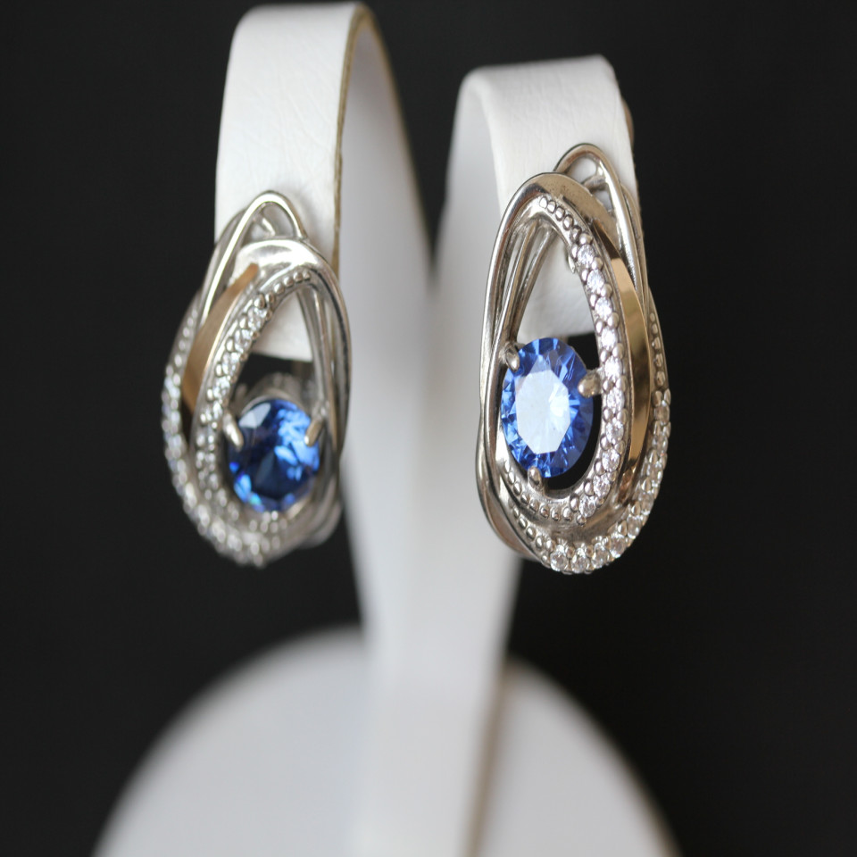 Сережки 402 альпініт монтана Rh Timofeev