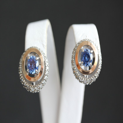 Сережки 409 альпініт монтана Rh Timofeev