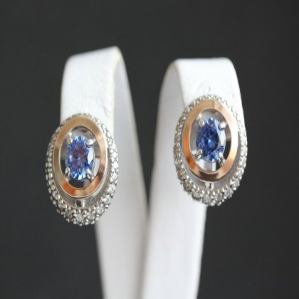 Сережки 409 альпініт монтана Rh Timofeev