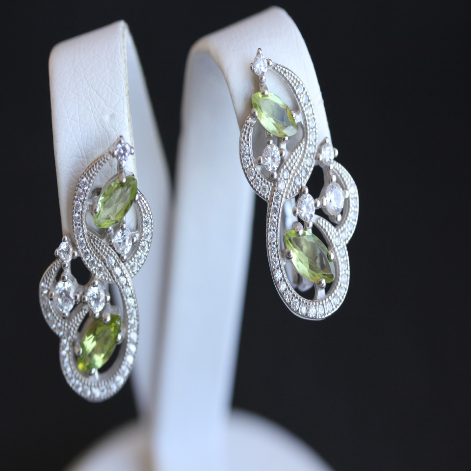 Сережки 417 хризоліт Rh Timofeev