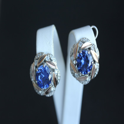 Сережки 419 альпініт монтана Rh Timofeev