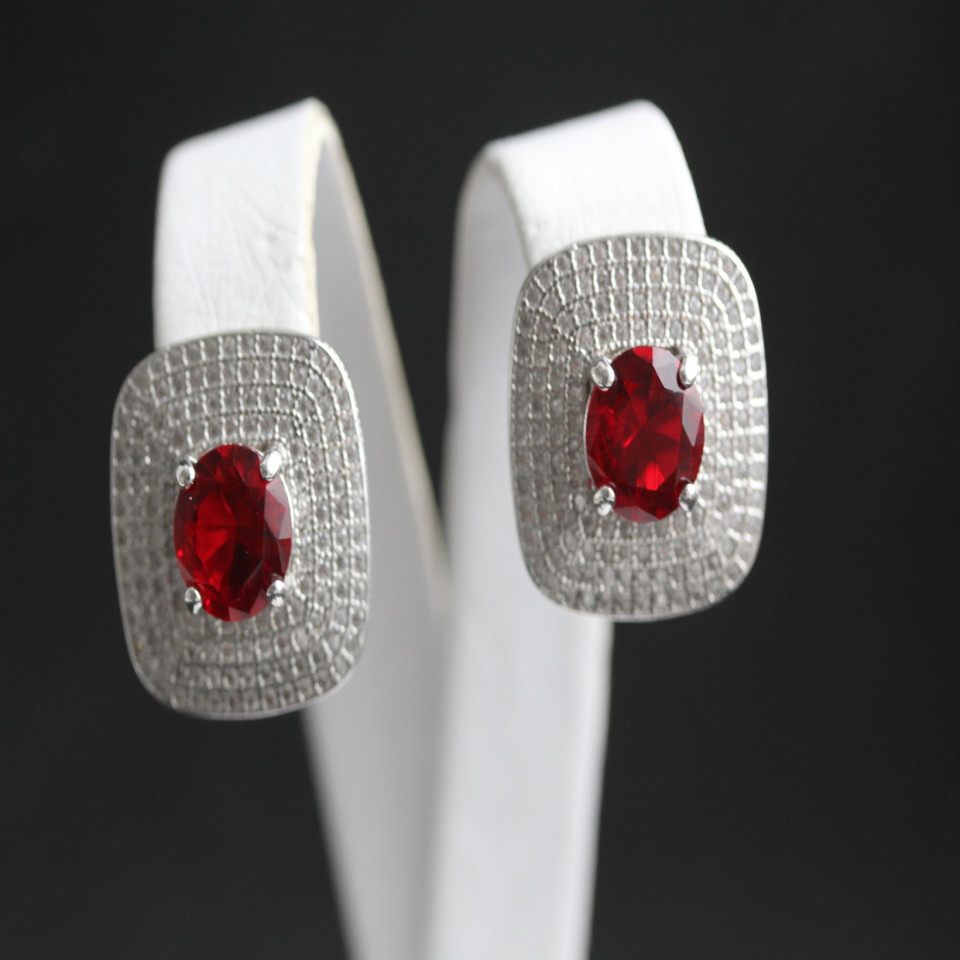 Сережки 450 альпініт клюква Rh Timofeev