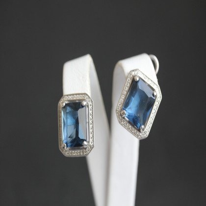 Сережки 455 альпініт монтана Rh Timofeev