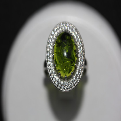 Перстень 476(2) янтарь зелений імітація Rh Timofeev 2