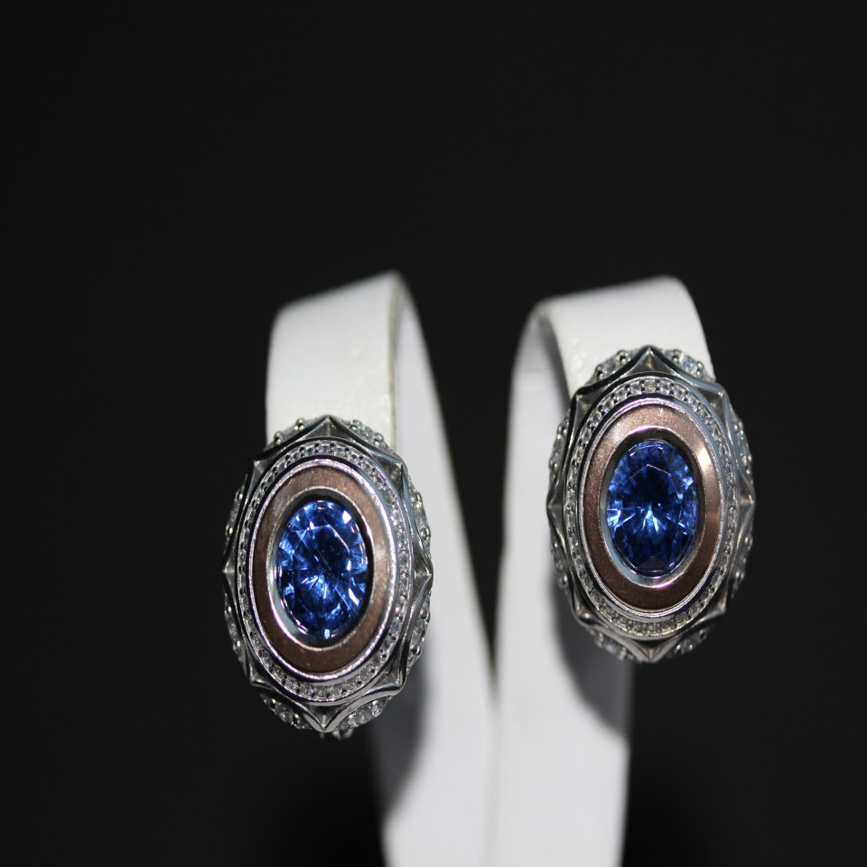 Сережки 488 альпініт монтана Rh Timofeev