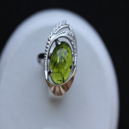 Перстень 305 янтарь зелений Rh Timofeev