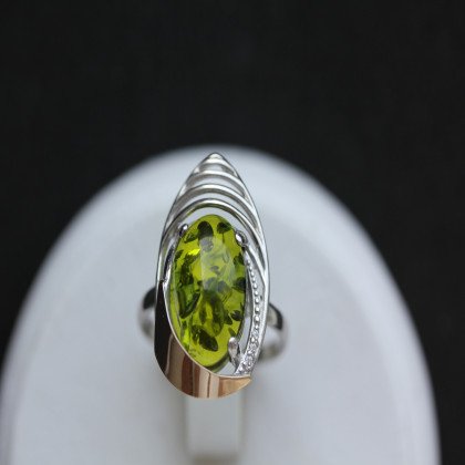 Перстень 307 янтарь зелений Rh Timofeev