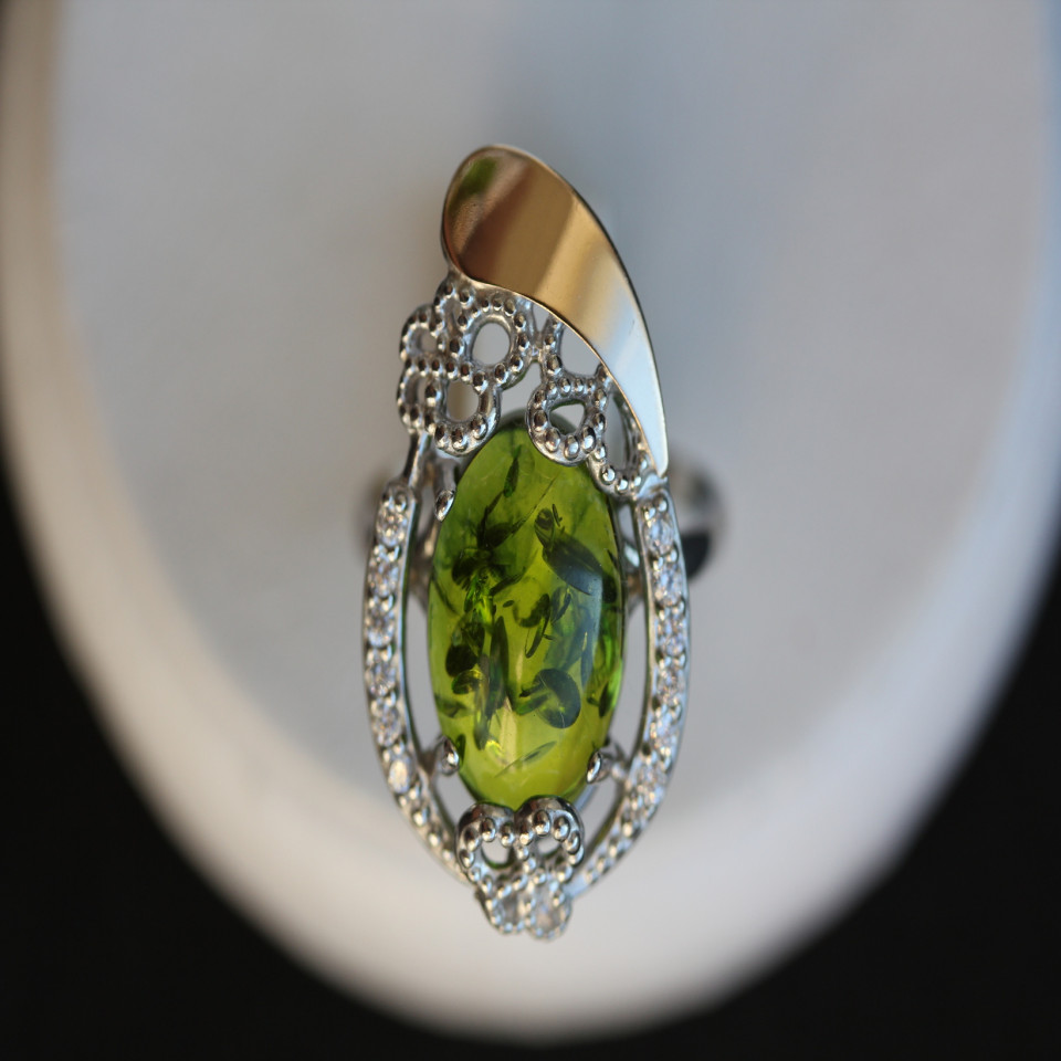 Перстень 318 янтарь зелений імітація Rh Timofeev