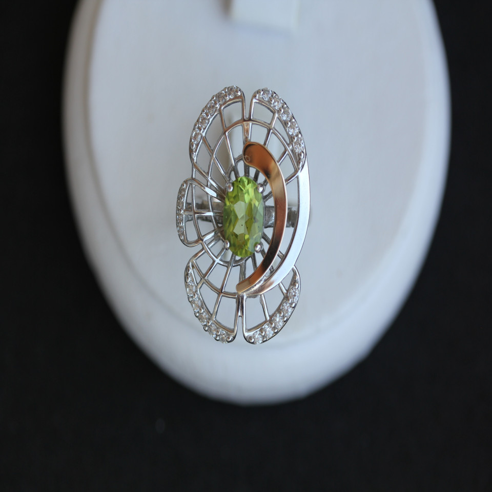 Перстень 339 хризоліт Rh Timofeev