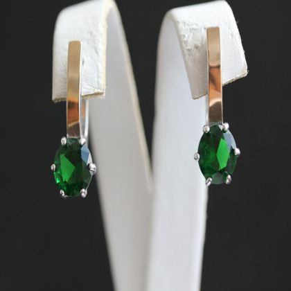 Сережки 370 альпініт зелений Rh Timofeev