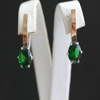 Сережки 370 альпініт зелений Rh Timofeev