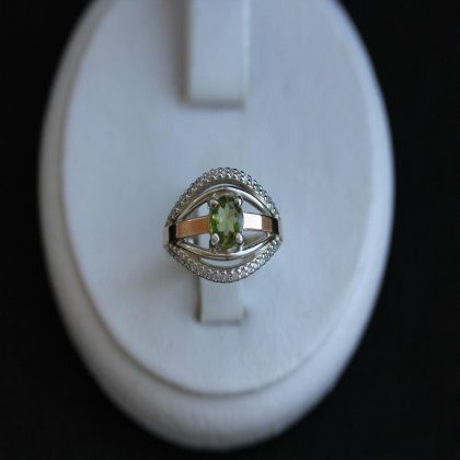 Перстень 377 хризоліт Rh Timofeev 2