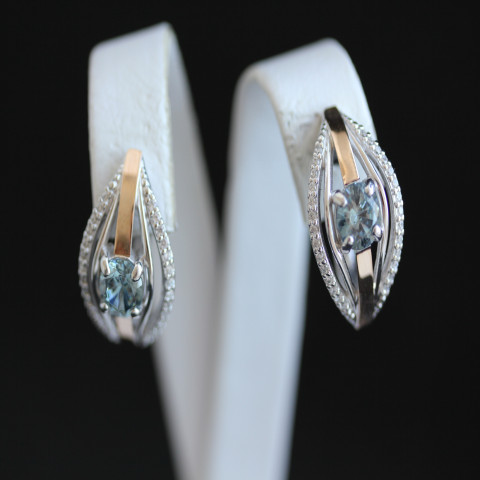 Сережки 377 альпініт монтана Rh Timofeev