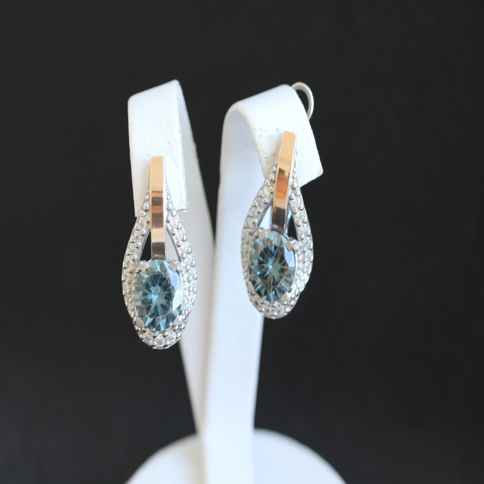 Сережки 385 альпініт монтана Rh Timofeev