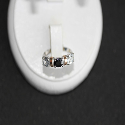 Перстень 396 цирконій біло чорний Rh Timofeev