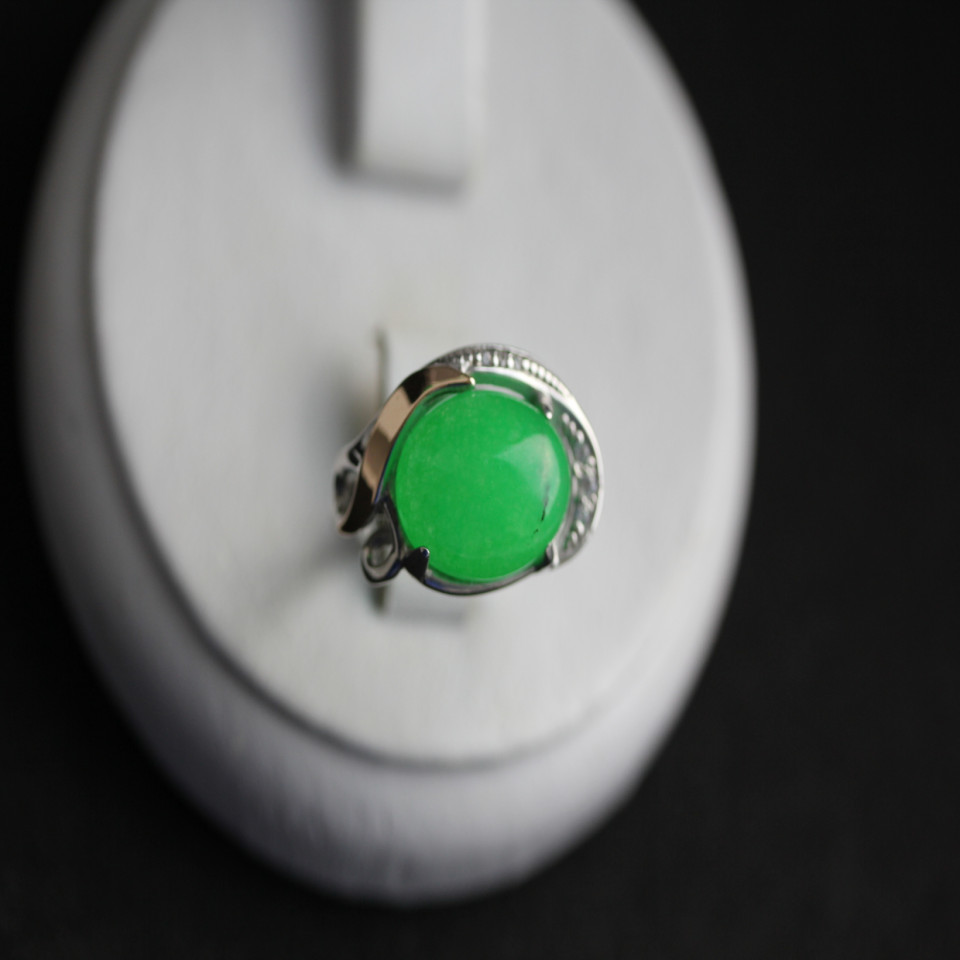 Перстень 277 авантюрин зелений Rh Timofeev