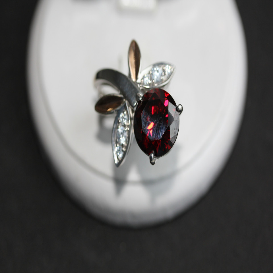 Перстень 53 червоний Rh Timofeev